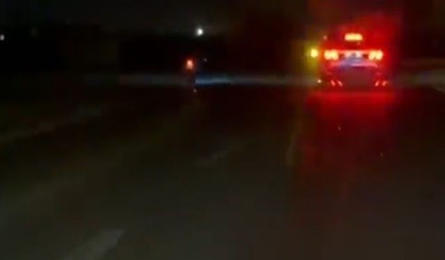 Jandarmadan kaçan motosikletli kaza yaptı: 2 yaralı