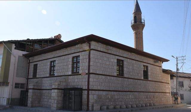 Malatya’nın Meşhur Taşları: O Taşlara Kim Oturursa Misafir Oluyor!