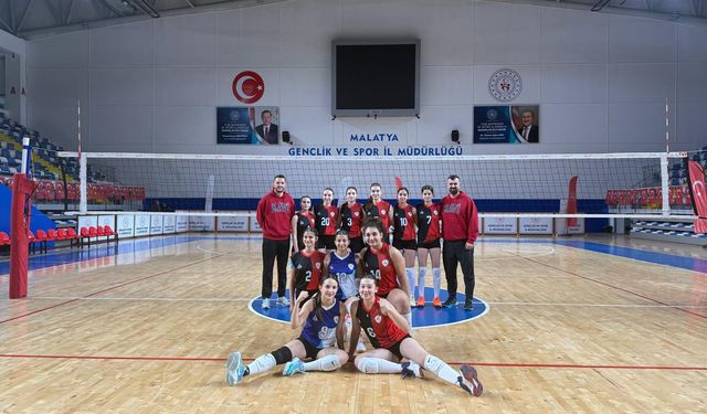 Malatya Voleybol’dan set vermeden 3-0’lık zafer