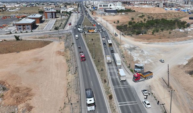 Malatya Valisi Seddar Yavuz'dan Sürücülere “Fermuar Sistemi” Uyarısı