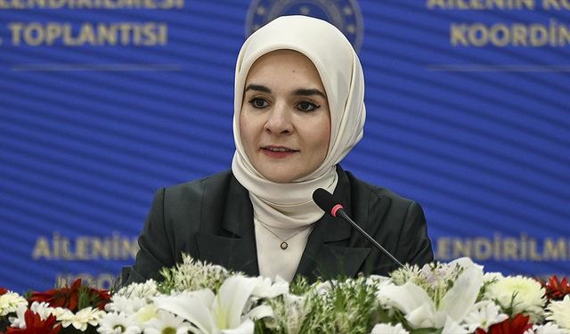 Bakan Göktaş: Aile ve Gençlik Fonu'ndan 70 bin 400 genç çift faydalanmaya hak kazandı