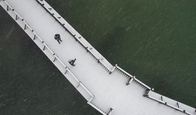 Malatya'daki Turgut Özal Tabiat Parkı beyaza büründü