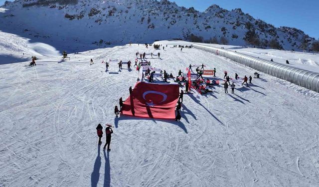 Sarıkamış şehitleri Erciyes'te anıldı