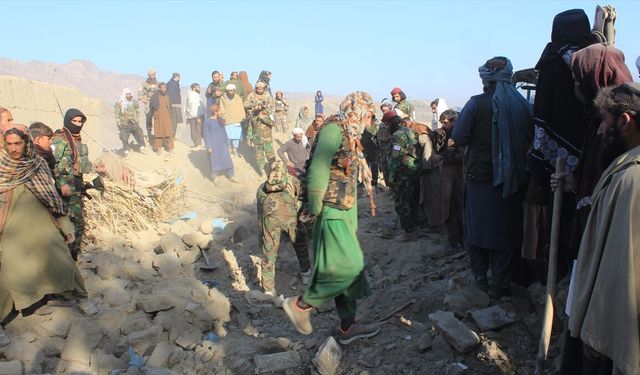 Afganistan yönetimi: Pakistan ile karşılıklı saldırılarda 13 Afganistan askeri hayatını kaybetti