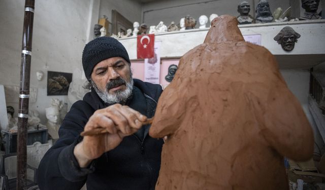 Arslantepe’nin Ruhu Onun Ellerinde Yeniden Doğuyor!