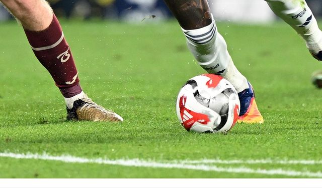 Fenerbahçe, Süper Lig'de yarın Trabzonspor'a konuk olacak