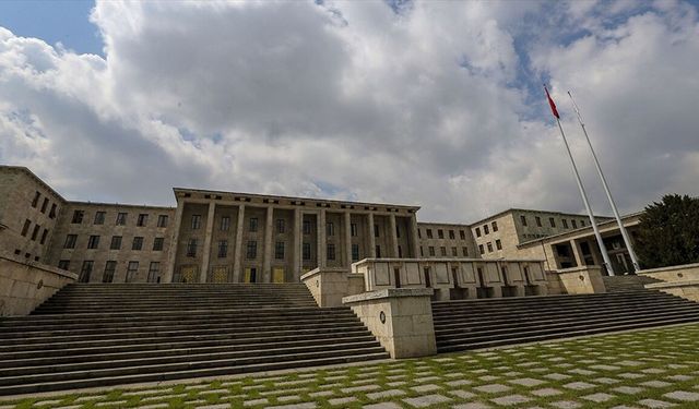 Meclise 'üniversitelerde astroloji bölümü açılsın' talebi