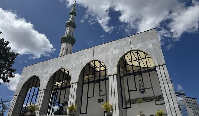 Venezuela’da 113 Metrelik Minare: Dini Hoşgörünün Simgesi Bir Cami
