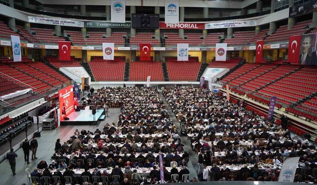 AK Parti Kayseri İl Başkanlığı Ramazan'da sahada