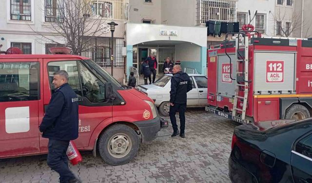 Besni'de çıkan ev yangını korkuttu