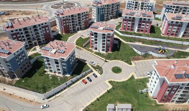 Depremzedeler açıklanan konut fiyatlarından memnun mu?