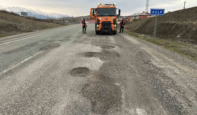 Diyarbakır Kulp'ta tehlike oluşturan tümsekler düzeltildi