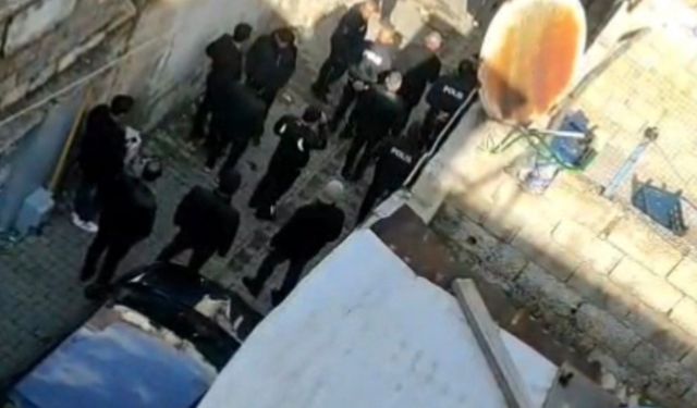 Hırsızlık için eve giren üvey kardeşin boğmaya çalıştığı kadın hastanede hayatını kaybetti