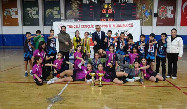 Tunceli'de çifte şampiyonluk