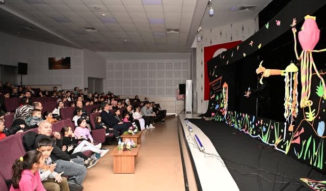 Kartepe’de çocuklar "Çevreci Balık" oyunuyla çevre bilinci kazandı