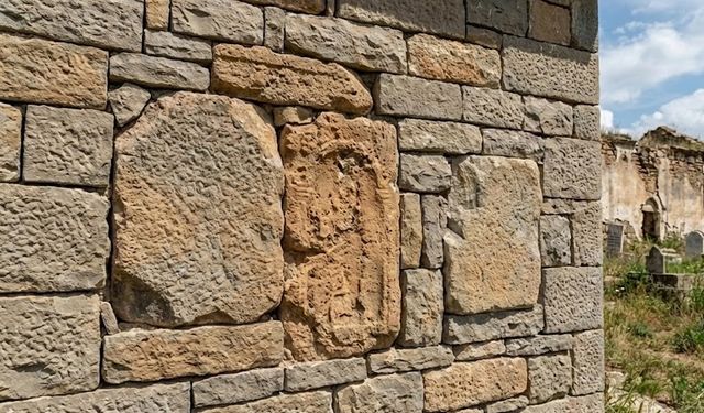 Malatya’da "Gavur Mezarlığı" Denilen Yerde Büyük Sır: Meğer...