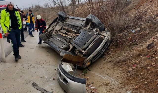 Malatya-Ankara Yolunda Korkutan Kaza: Otomobil Takla Attı