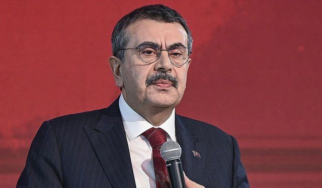 Bakan Tekin’den Öğrencilere Yapay Zeka ve Medya Okuryazarlığı Açıklaması