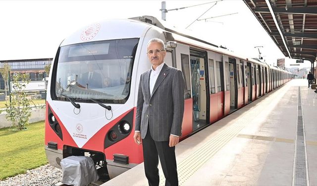 Beş büyükşehirde ulaşımı rahatlatan kent içi raylı sistemlerde kapasite artıyor