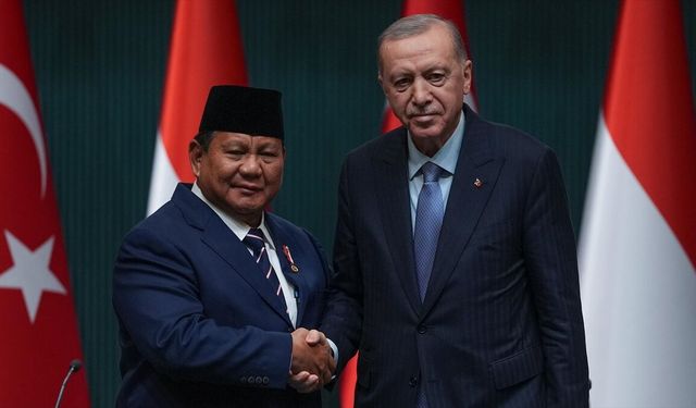 Cumhurbaşkanı Erdoğan ile Endonezya Cumhurbaşkanı'dan Önemli Görüşme