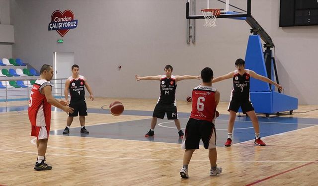 Down sendromlu milli basketbolcuların 'farkındalık' katkısı