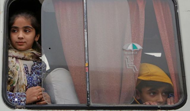 İran saldırılarının ardından büyük göç: İlk iki günde 100 bin kişi yerinden edildi