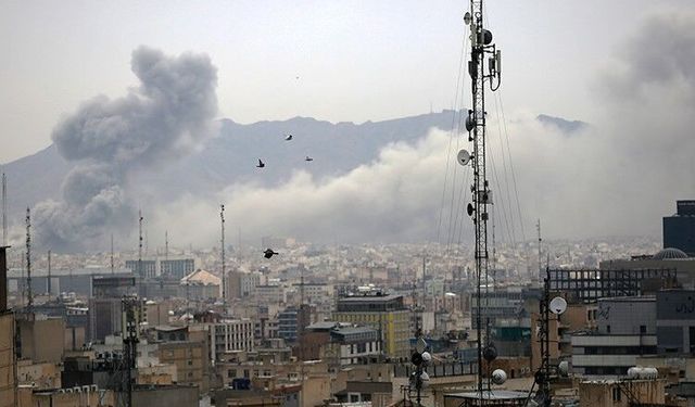 İran'ın Merkezi eyaletinde bir köye düzenlenen saldırıda 6 kişi hayatını kaybetti