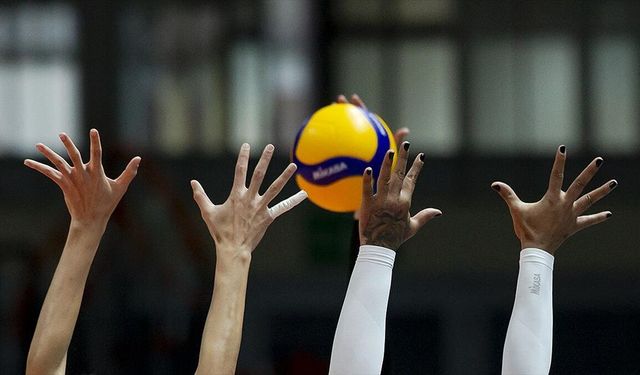 Kupa Voley’de tarihi kapışma! Zirvenin yeni sahibi belli oluyor