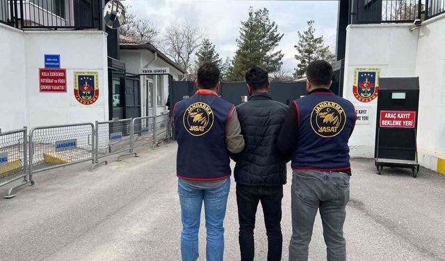 Diyarbakır'da farklı suçlardan araması bulunan 138 kişi yakalandı