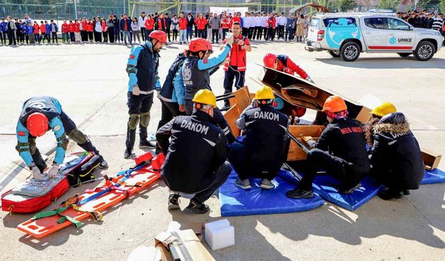 Diyarbakır’da Gerçeğini Aratmayan Deprem Tatbikatı
