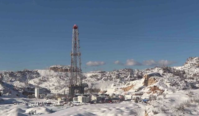 Hürmüz Boğazı Kapandı! Dünya Petrol Krizde, Türkiye’de Gözler Gabar’a Çevrildi