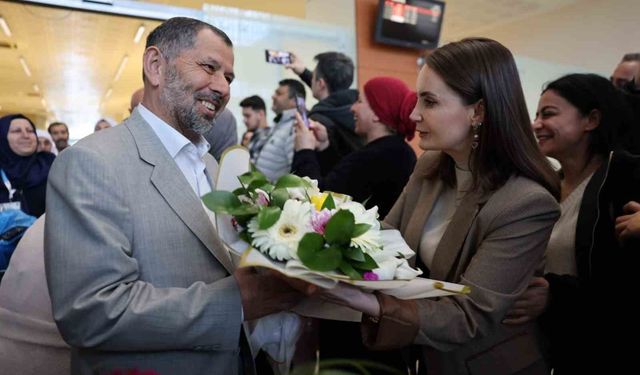 Mardin’de 25 Yıllık Evliler Umreye Gönderildi