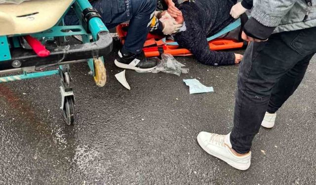 Mardin'de tankerin çarptığı yaya yaralandı