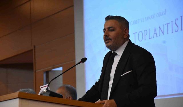 Oğuzhan Ata Sadıkoğlu: “Arz fazlası işyerlerinde öncelik depremzede esnafa verilmeli