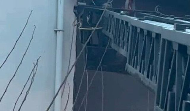 Takıldığı İpte Mahsur Kalan Güvercin'i Jandarma Kurtardı