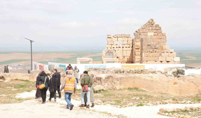 Zerzevan Kalesi yağışlı havaya rağmen bayramda 13 bin kişi ağırladı