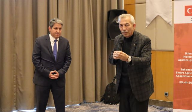 Malatya’da İklim Direncini Artırma Toplantısında Arapgir Belediye Başkanından Sert Çıkış: “Çiftçi Üretemiyor”