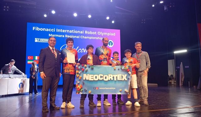 Malatyalı Öğrenciler Robot Yarışmasında Şampiyon Oldu