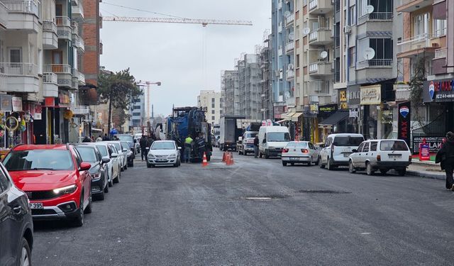 Çalışmalar Çileye Dönmüştü; O Caddede Asfalt Serimi Başladı