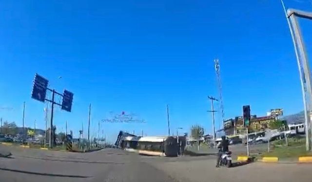 Akaryakıt Yüklü Tır Devrildi: Facianın Eşiğinden Dönüldü