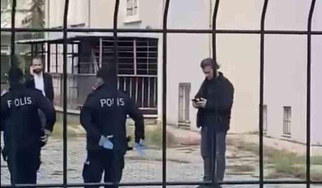 Elazığ'da polisten kaçan şahıs, tabancasını okul bahçesine attı