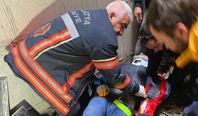 Malatya'da asansör boşluğuna düşen işçi yaralandı