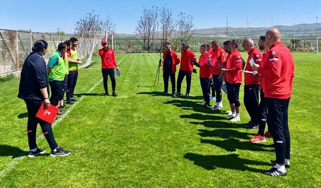 Malatya Futbolunda Kaleci Sorununa Kökten Çözüm: 16 Yeni Antrenör Sahaya İniyor