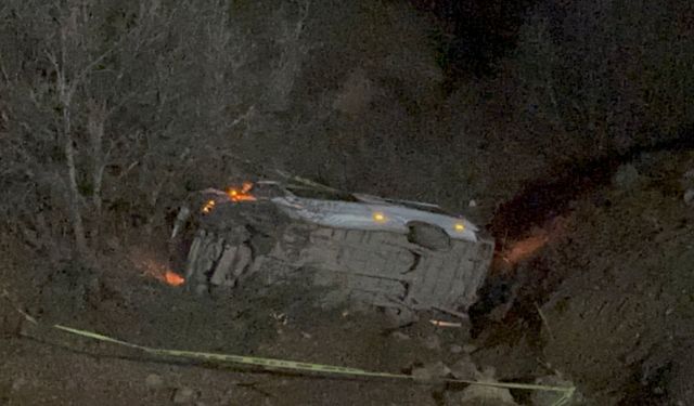 Malatya’nın Hekimhan'da Servis Minibüsünün Şarampole Devrildi: 2 Kişi Hayatını Kaybetti, 10 Kişi Yaralandı