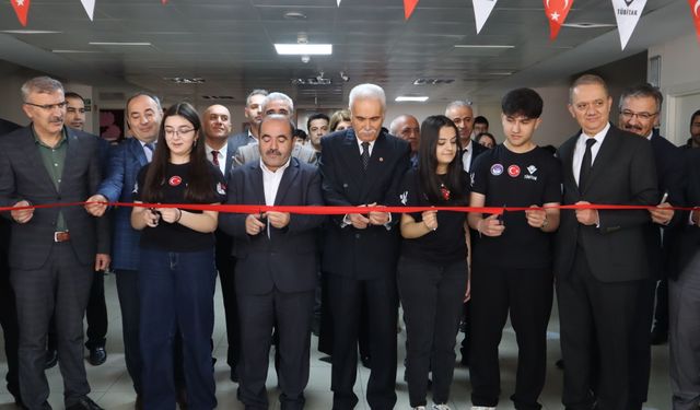 Beydağı Anadolu Lisesi’nde Bilim Şöleni: Projeler Konuştu, Gençler Geleceğe Damga Vurdu