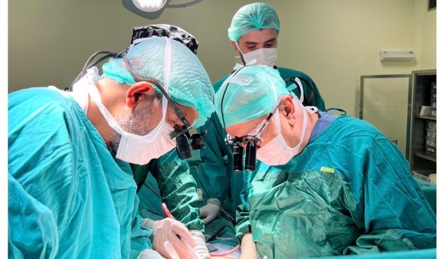 96 Yaşındaki Kadından Malatya'ya Uzanan Mucize! Askeri Uçakla Can Taşıdılar