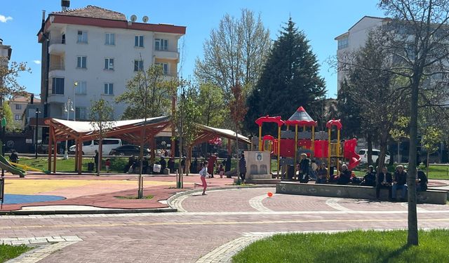 Malatya'da Bahar Coşkusu: Parklar Doldu Taştı