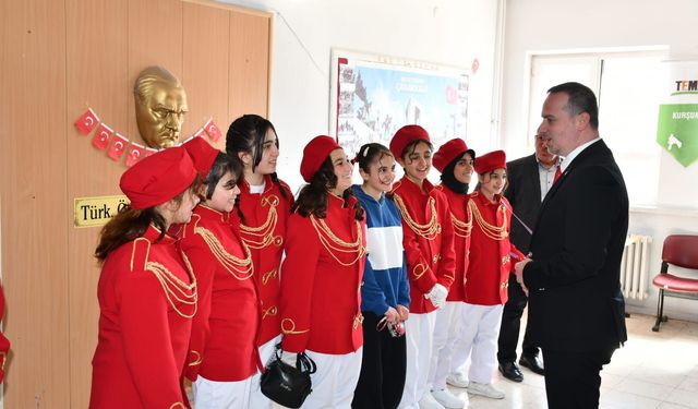 Köy Okulunda Bando Sürprizi: MAGİNDER'den Hekimhan Kurşunlu'ya Anlamlı Çıkarma