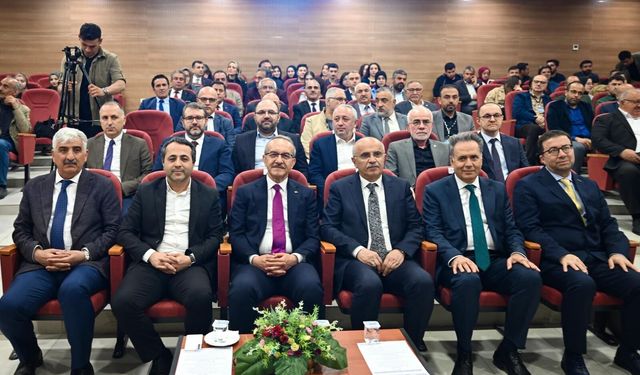 Malatya’da Büyük Zirve! Deprem Sonrası Gelecek ve Ekonomi Masaya Yatırıldı