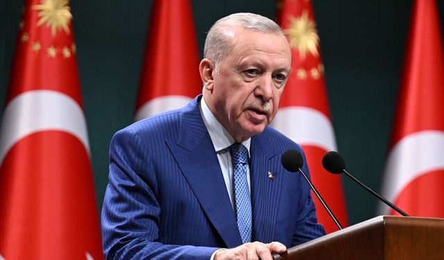Erdoğan’dan Anneler Günü Mesajı: “Türkiye Yüzyılı Annelerimizin Emeğiyle Şekillenecek”